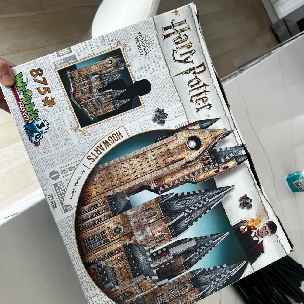 Harry Potter Hogwarts 3D Puzzle - SOLD AS IS